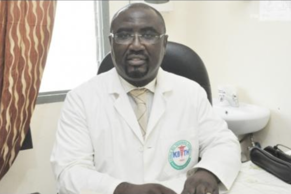 Dr Albert Akpalu